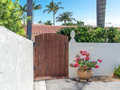 11 Tropical Drive, Ocean Ridge, FL 33435