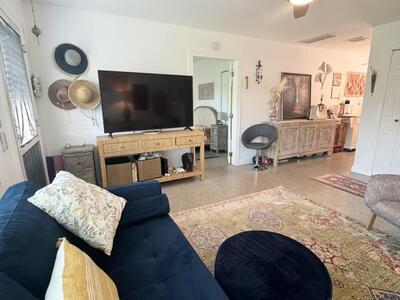 11 Tropical Drive, Ocean Ridge, FL 33435