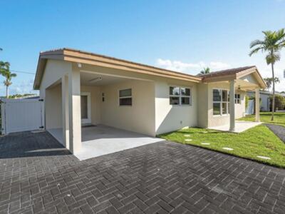 5040 NE 22nd Avenue, Lighthouse Point, FL 33064