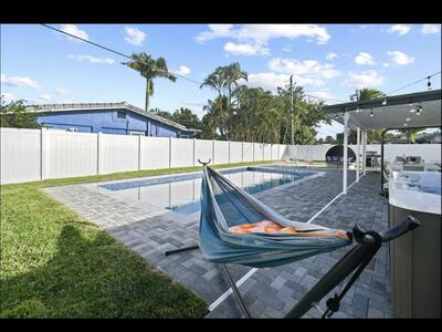 5040 NE 22nd Avenue, Lighthouse Point, FL 33064
