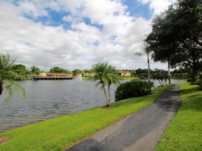4933 Sable Pine Circle, West Palm Beach, FL 33417