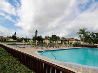 4933 Sable Pine Circle, West Palm Beach, FL 33417