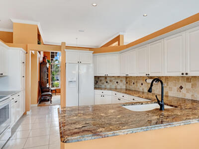 71 Cayman Place, Palm Beach Gardens, FL 33418