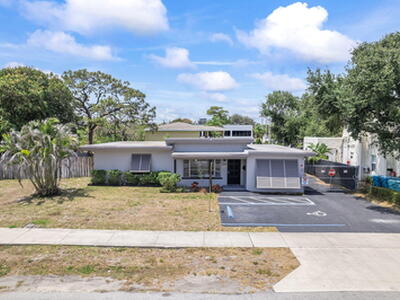 215 NW 3rd Street