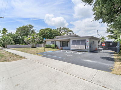 215 NW 3rd Street, Boynton Beach, FL 33435