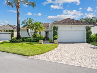 2466 Muir Circle