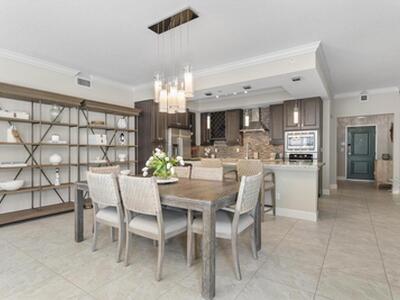 315 Bay Colony Drive N