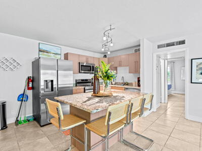 3725 S Olive Ave, West Palm Beach, FL 33405