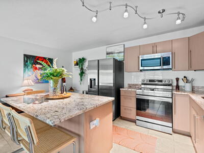 3725 S Olive Ave, West Palm Beach, FL 33405