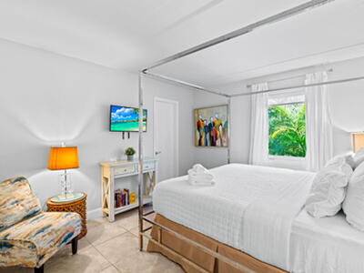 3725 S Olive Ave, West Palm Beach, FL 33405