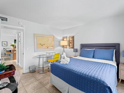 3725 S Olive Ave, West Palm Beach, FL 33405