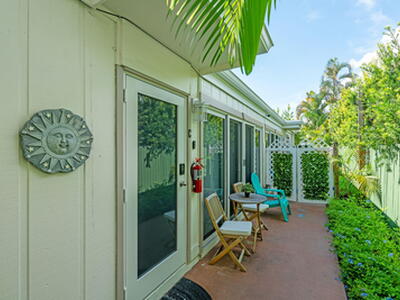 3725 S Olive Ave, West Palm Beach, FL 33405