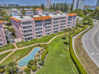 1001 E Camino Real, Boca Raton, FL 33432