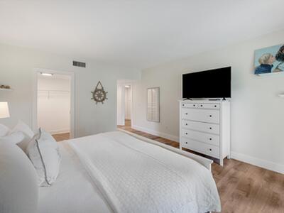 13334 Polo Club Road, Wellington, FL 33414