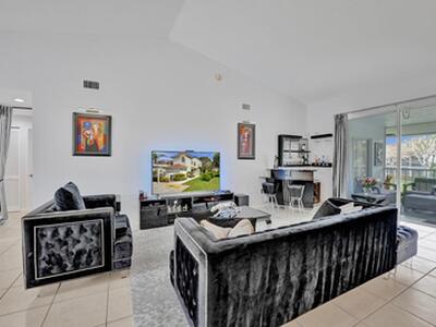 7669 Springwater Place, Boynton Beach, FL 33437