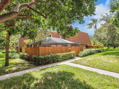 2425 24th Court