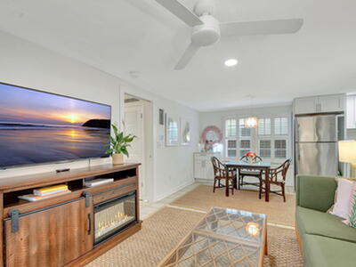 237 Dyer Road, West Palm Beach, FL 33405