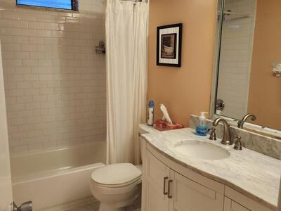 330 NE 26th Avenue, Boynton Beach, FL 33435