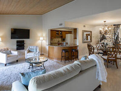 253 Old Meadow Way, Palm Beach Gardens, FL 33418