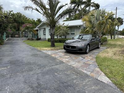 4490 NE Indian River Drive, Jensen Beach, FL 34957