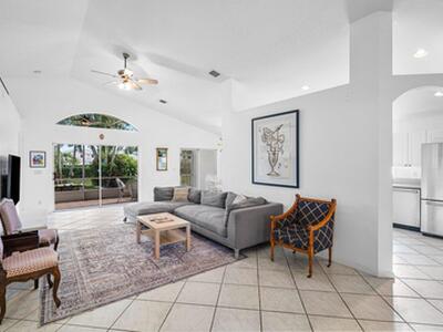 1643 Oak Berry Circle