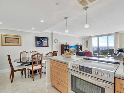 2121 N Ocean 1405e Boulevard, Boca Raton, FL 33431