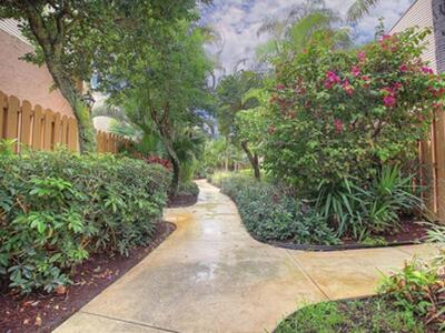 616 Executive Center Drive