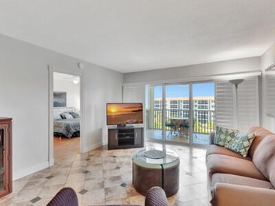 2871 N Ocean Boulevard, Boca Raton, FL 33431