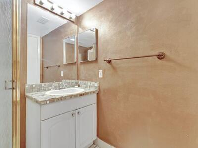 2871 N Ocean Boulevard, Boca Raton, FL 33431