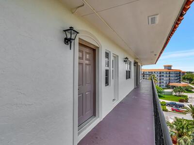 2871 N Ocean Boulevard, Boca Raton, FL 33431