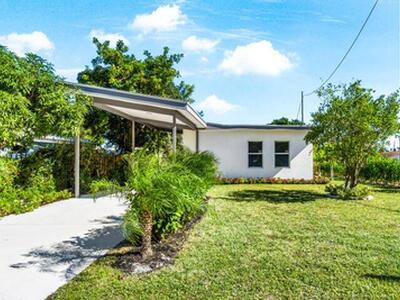 4400 Greenwood Avenue