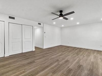 4400 Greenwood Avenue, West Palm Beach, FL 33407