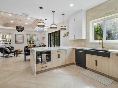 1920 Spanish Trail Trail