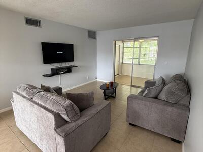 2213 NE Ne 1st Court, Boynton Beach, FL 33435