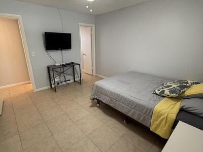 2213 NE Ne 1st Court, Boynton Beach, FL 33435