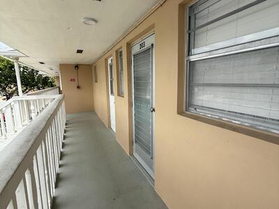 2213 NE Ne 1st Court, Boynton Beach, FL 33435