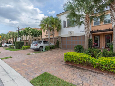 15784 N Italian Cypress Way N