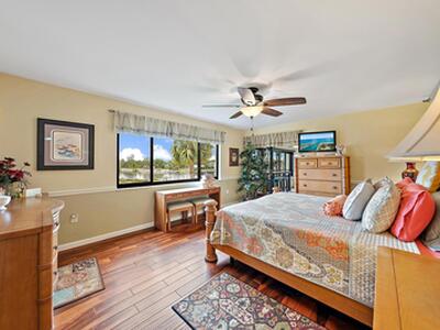 533 Oak Harbour Drive, Juno Beach, FL 33408