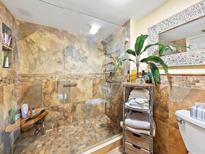 533 Oak Harbour Drive, Juno Beach, FL 33408