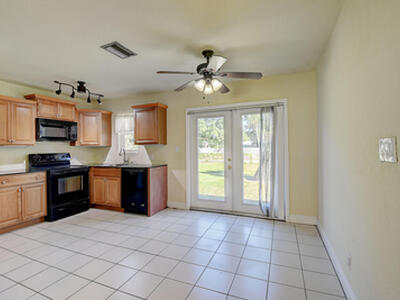 811 SE 3rd Avenue, Delray Beach, FL 33483