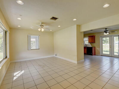 811 SE 3rd Avenue, Delray Beach, FL 33483