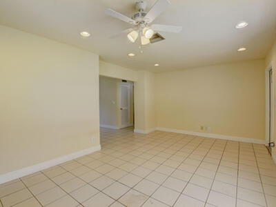 811 SE 3rd Avenue, Delray Beach, FL 33483