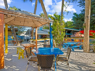 3320 NE Pineapple Avenue, Jensen Beach, FL 34957