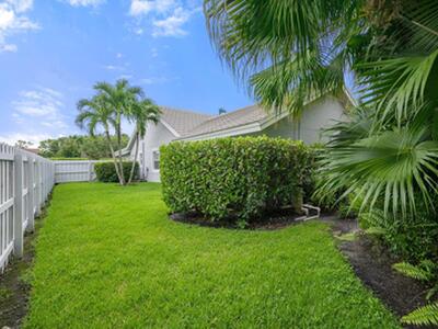 13741 Sheffield Street, Wellington, FL 33414
