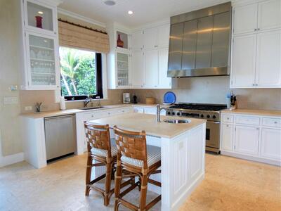 521 S Beach Road, Jupiter Island, FL 33455