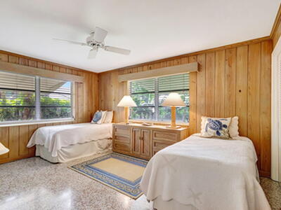 124 Sandal Lane, Palm Beach Shores, FL 33404