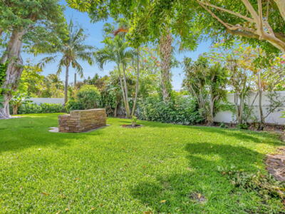 124 Sandal Lane, Palm Beach Shores, FL 33404