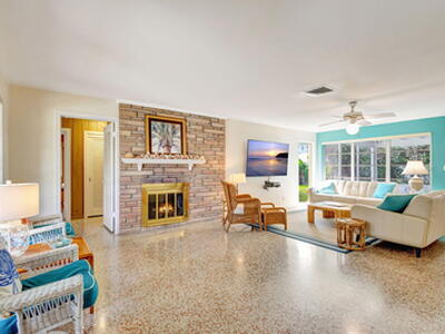 124 Sandal Lane, Palm Beach Shores, FL 33404