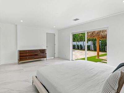 902 SW 27th Place, Boynton Beach, FL 33435