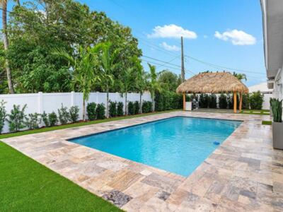 902 SW 27th Place, Boynton Beach, FL 33435